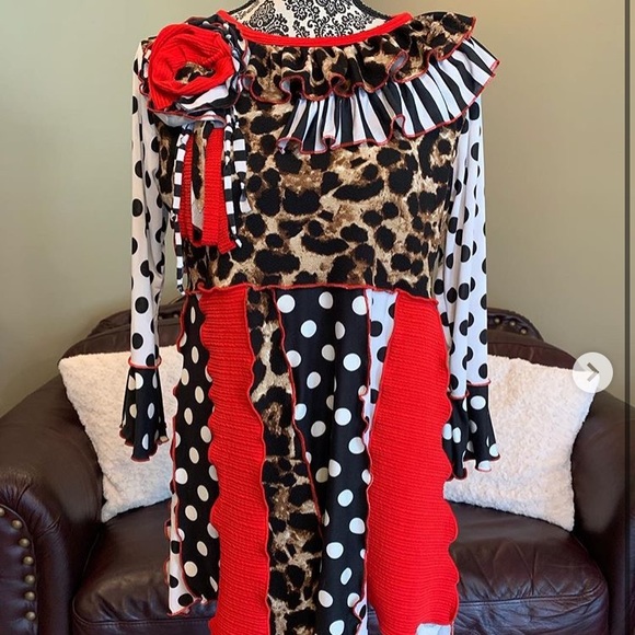 Ruffles and Mudpies Tops - Beautiful custom made top medium